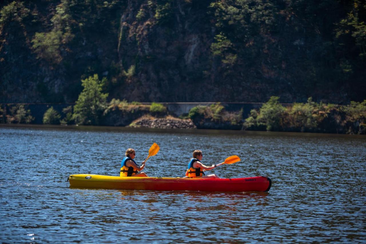 Camping Le château du gibanel Saint-Martial-Entraygues Bagian luar foto