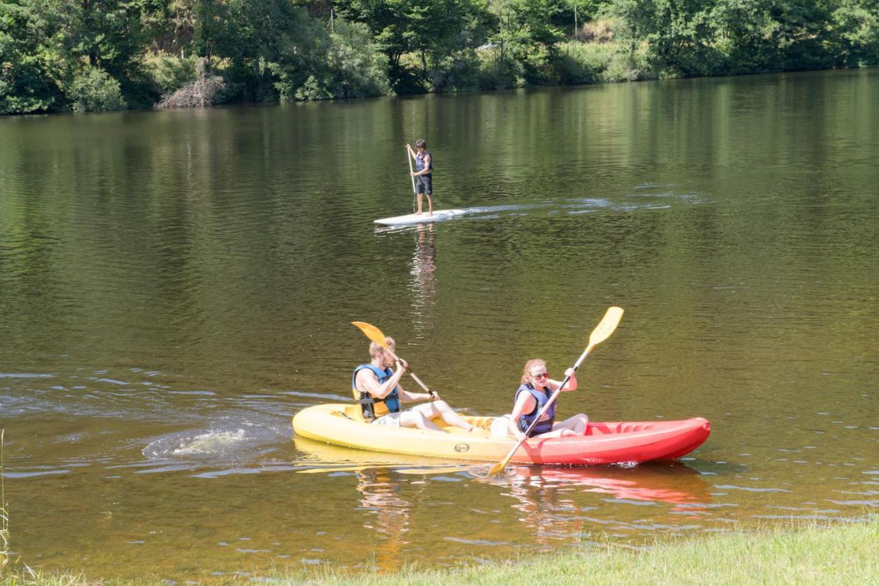 Camping Le château du gibanel Saint-Martial-Entraygues Bagian luar foto