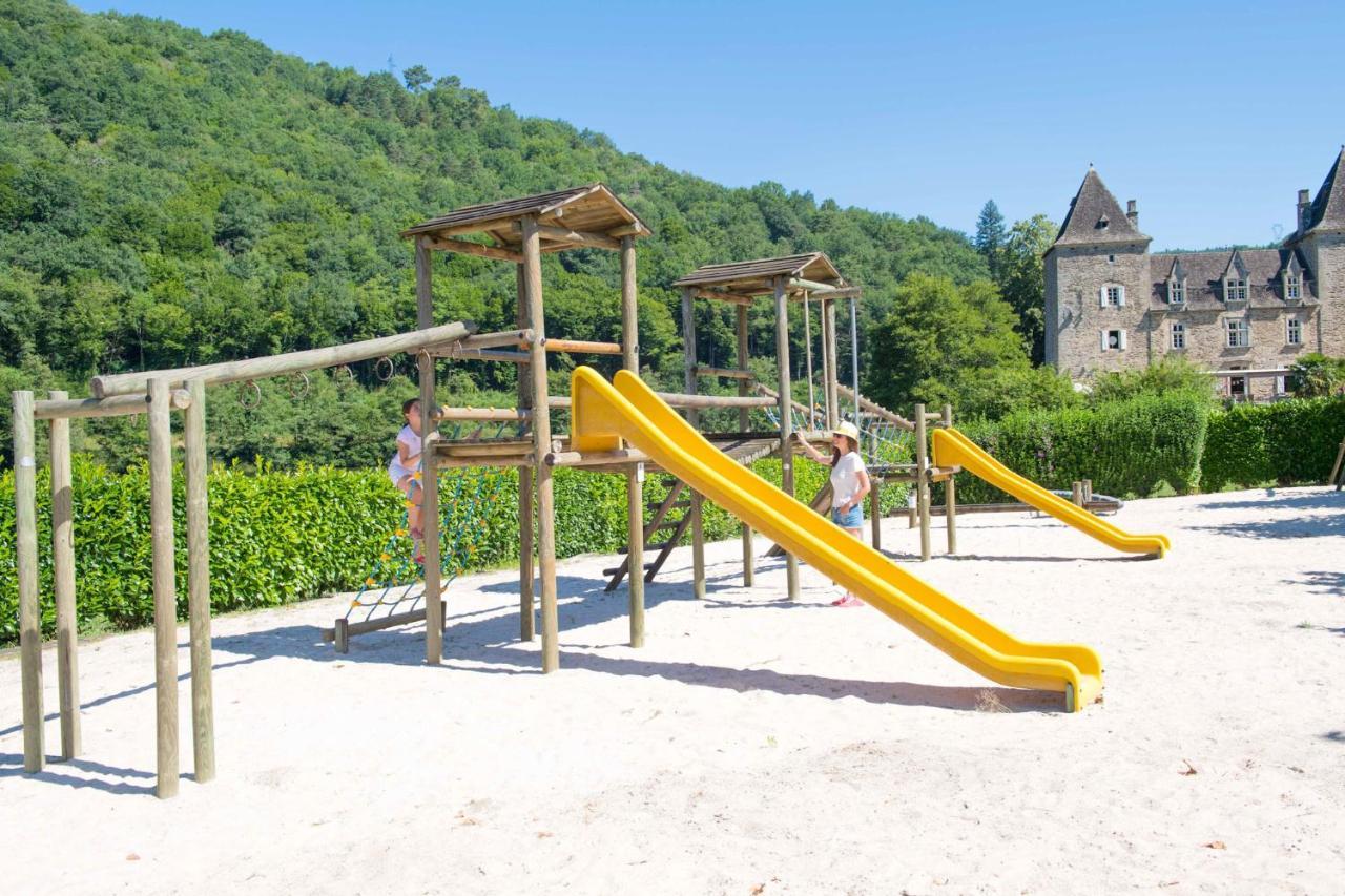 Camping Le château du gibanel Saint-Martial-Entraygues Bagian luar foto