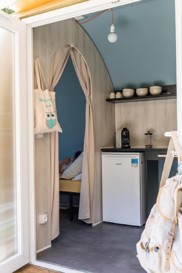 Camping Le château du gibanel Saint-Martial-Entraygues Bagian luar foto