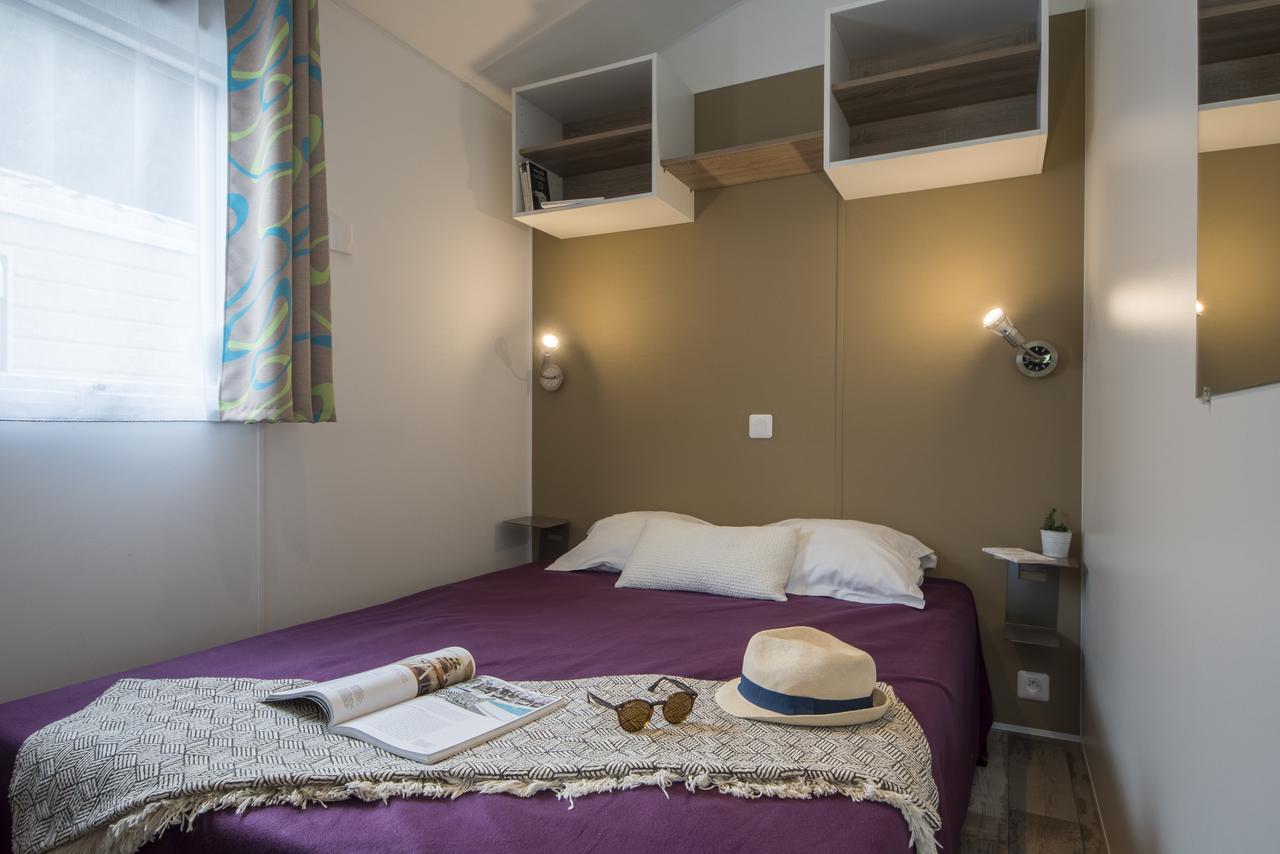 Camping Le château du gibanel Saint-Martial-Entraygues Bagian luar foto