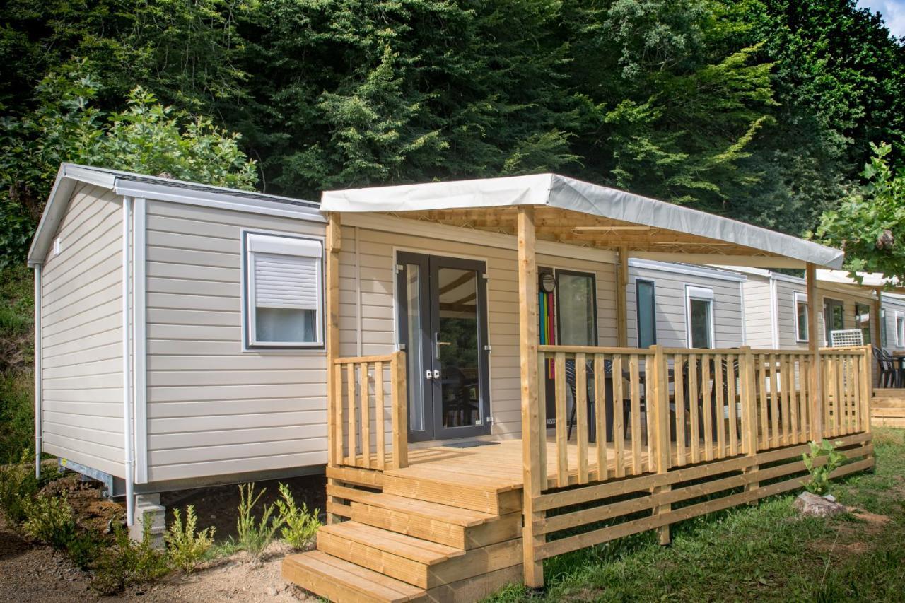 Camping Le château du gibanel Saint-Martial-Entraygues Bagian luar foto